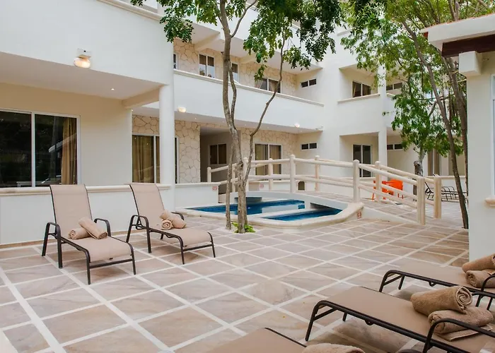 Casa Del Arbol Playa del Carmen